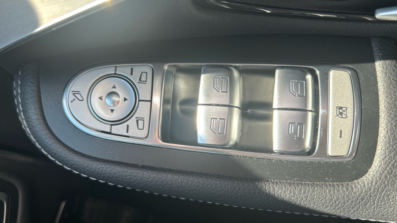 Mercedes-Benz GLC 300 4Matic AMG Line 5dr 9G-Tronic Petrol Estate